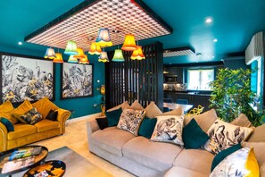 Cottage | Living area | LCD TV