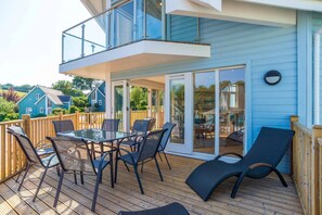 Cottage | Outdoor dining - Trewhiddle Villa 04 (St Austell)