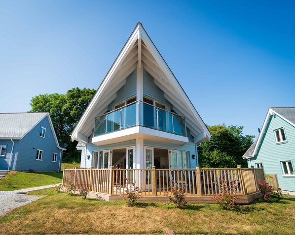 Cottage | Front of property - Trewhiddle Villa 04 (St Austell)