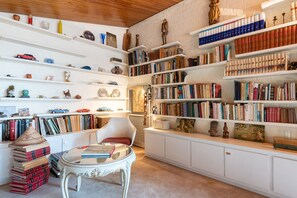 Family House, 4 Bedrooms, Non Smoking, Garden View | Living area | Flat-screen TV, offices - Europea Brussels Expo Garden House (Wemmel)