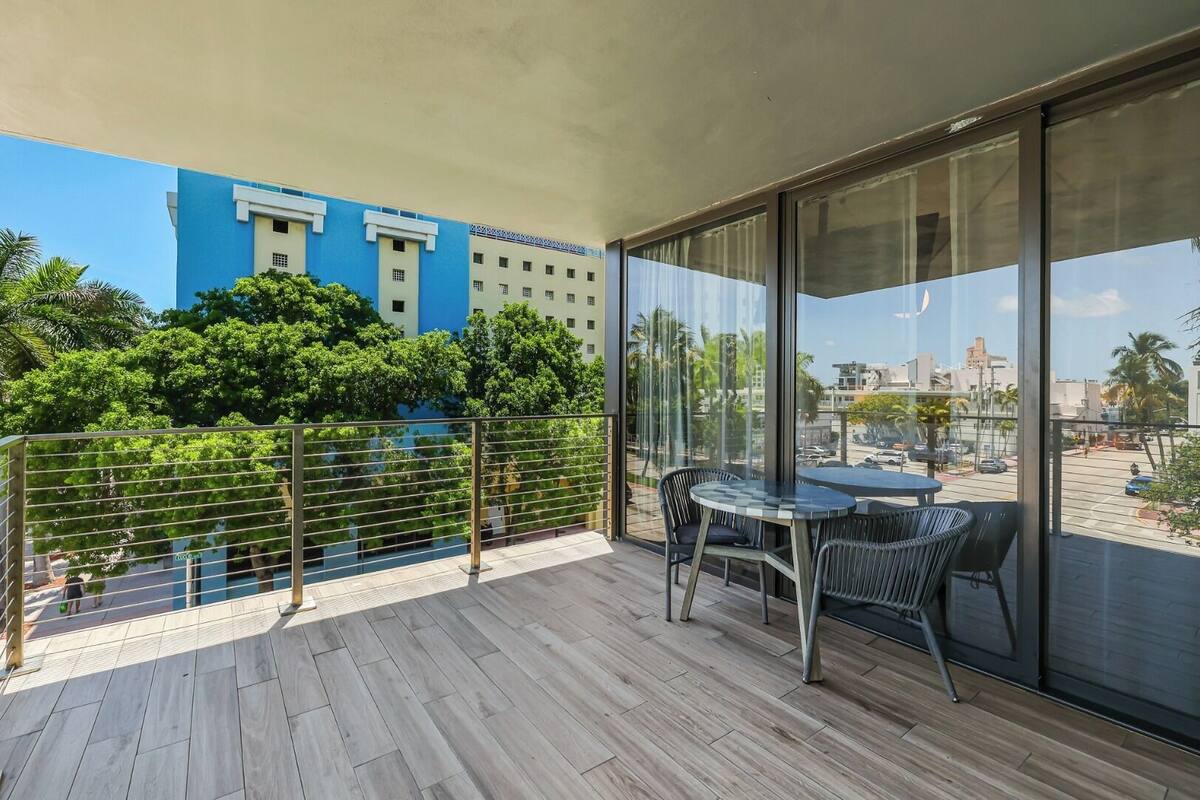 Corner Room with Balcony | Terrasse/patio