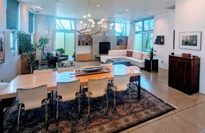 Smart TV, fireplace, video games, DVD player