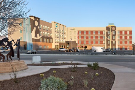 Tru By Hilton Scottsdale Salt River - Image 10