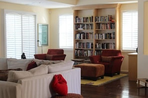 Interior - Four Seasons Stunner (Palm Springs)
