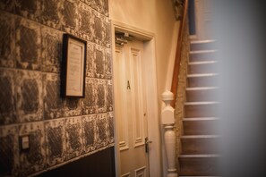 Hallway - 50 Bootham Crescent (York)