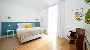 Apartamento luxo, 1 quarto, sacada (Good Memories Lodge 7) | Cortinas blackout, quartos à prova de som, ferros/tábuas de passar roupa