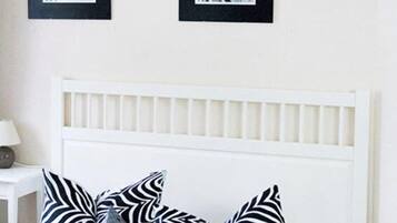 Double Room | 1 bedroom, bed sheets