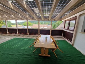 ダブルルーム (Large Double Room) | テラス / パティオ