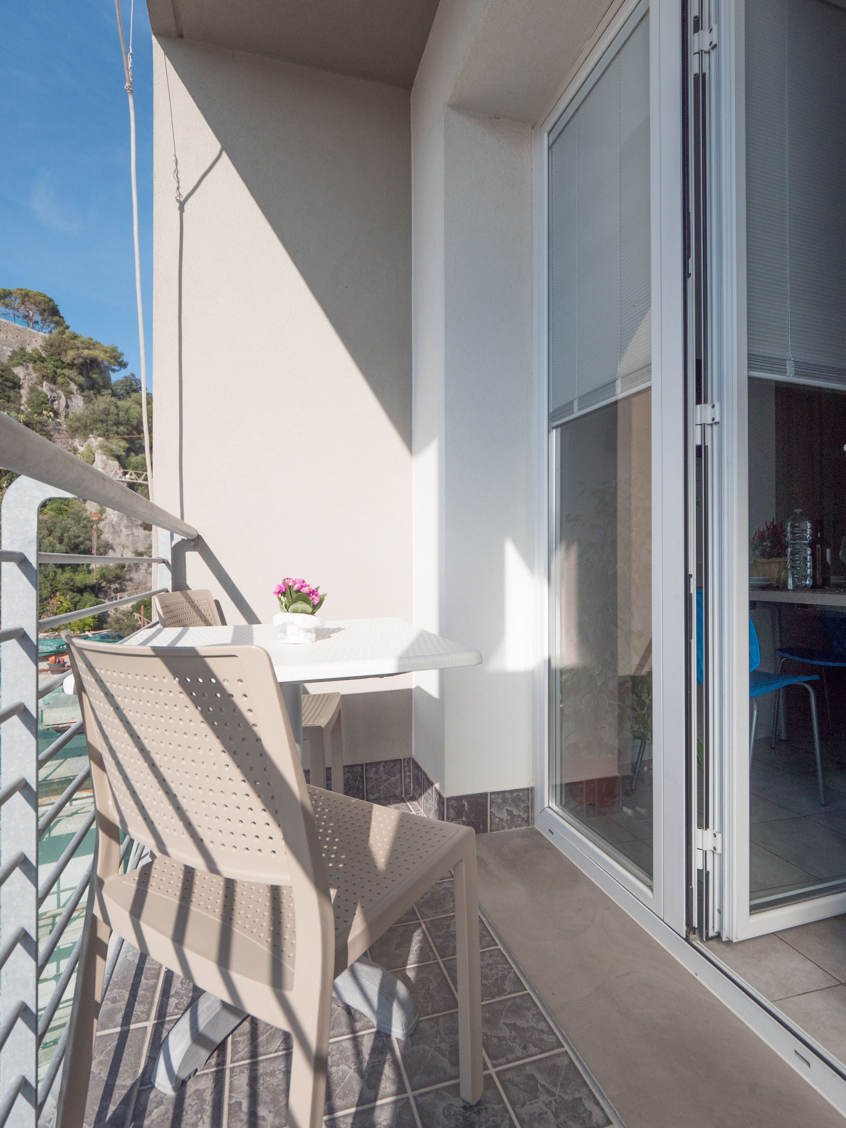Appartamento, 1 camera da letto, balcone, vista mare parziale (Bilocale) | Balcone