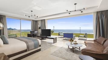 Royal Suite | 1 bedroom, in-room safe, free WiFi, bed sheets