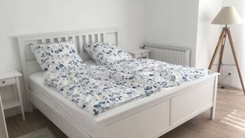 2 bedrooms, iron/ironing board, travel crib, free WiFi