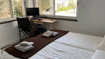 5 dormitorios, tabla de planchar con plancha, wifi y ropa de cama