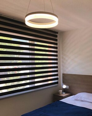 Quarto casal ou duplo | Escrivaninha, Wi-Fi de cortesia, roupa de cama