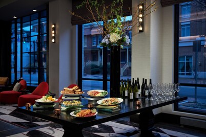 Hyatt Centric Old Town Alexandria