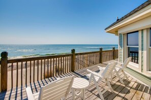 Terrace/patio - Premier Oceanfront w/ Private Pool, Hot Tub, Elevator, Sauna, Theater, Game Room (Avon)