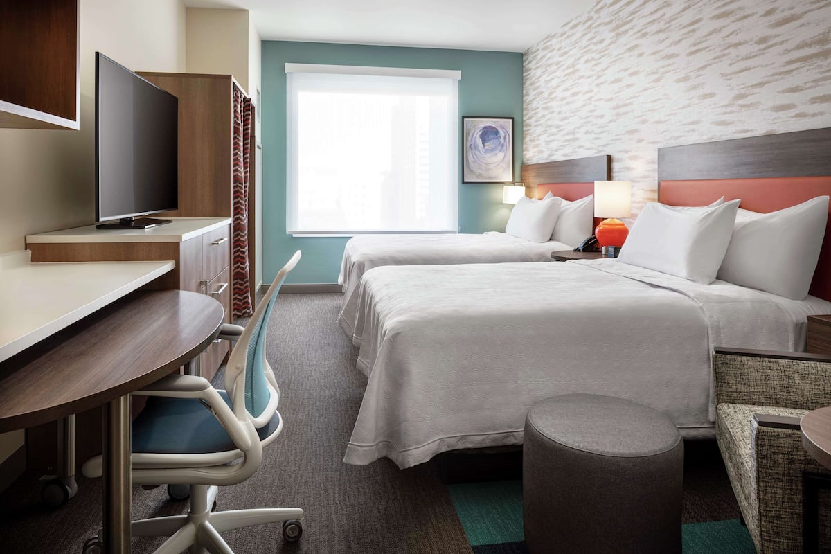 1 dormitorio, escritorio, espacio para trabajar con un portátil