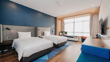 Standard Room, 2 Twin Beds (Extra Floor Space) | Hypo-allergenic bedding, soundproofing, bed sheets