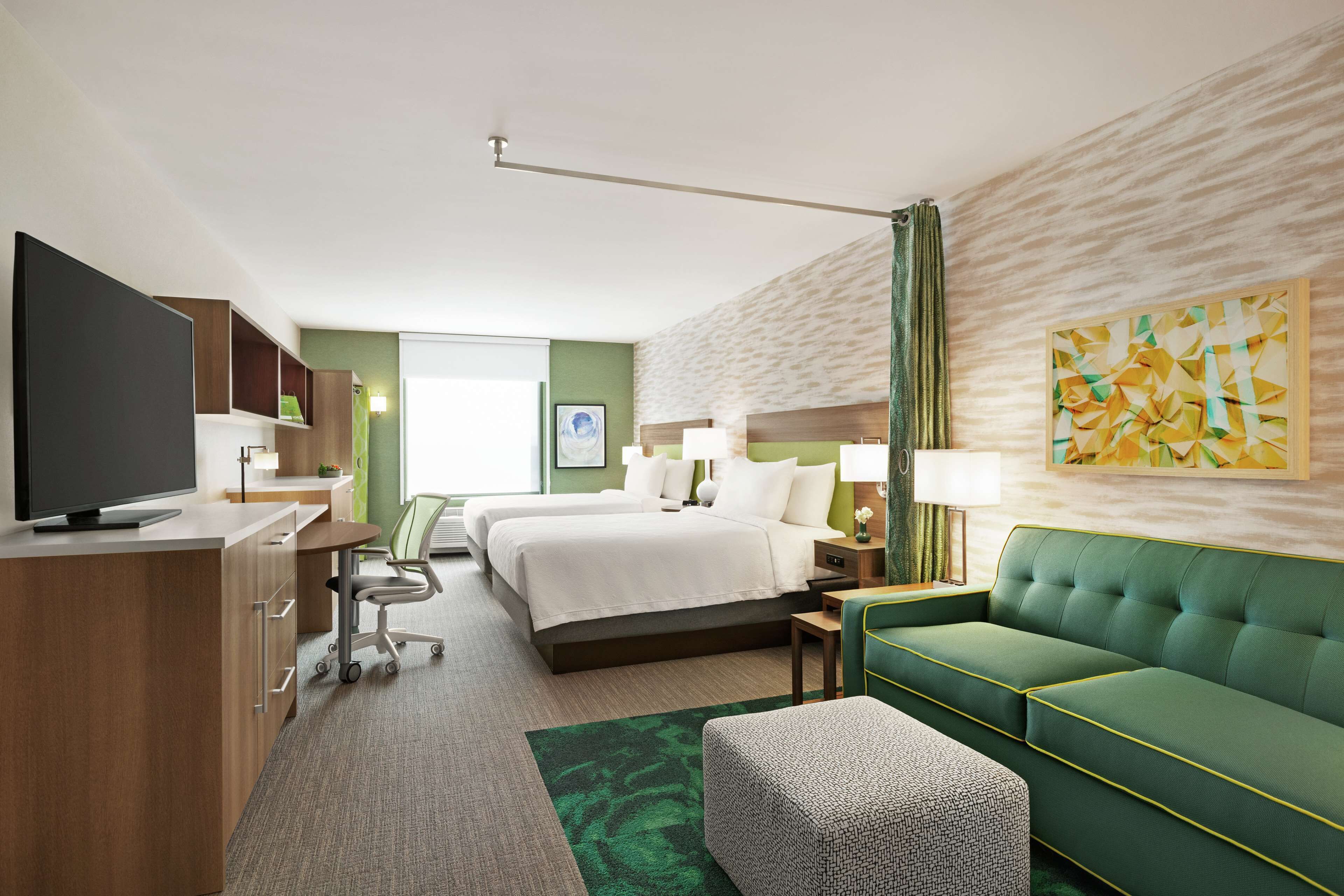 Caja de seguridad en la habitación y escritorio 