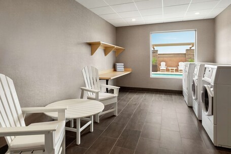 Home2 Suites by Hilton Scottsdale Salt River - Image 24