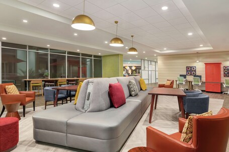 Home2 Suites by Hilton Scottsdale Salt River - Image 10