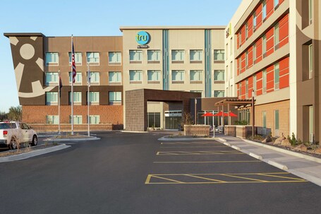 Home2 Suites by Hilton Scottsdale Salt River - Image 26