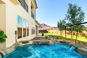 House, 5 Bedrooms | Pool | Outdoor pool
