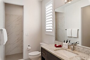 House, 5 Bedrooms | Bathroom | Towels - Arcadia #07 (Ivins)