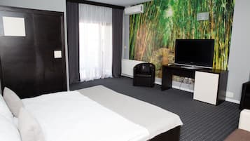 6 bedrooms, free WiFi