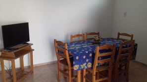 Family Apartment | Living room - Aitue Departamentos (Colon)