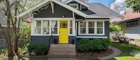 House (3 Bedrooms) | Front of property
