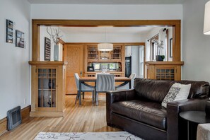 House (3 Bedrooms) | Property amenity
