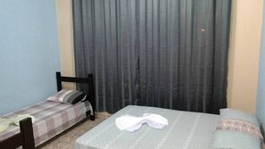 Triple Room | Free WiFi - Monark Hotel (Cosmópolis)