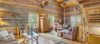 Horse Ranch Home w / kansi ja kylpytynnyri Crested Buttessa