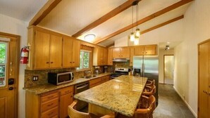 Cabane, 3 chambres | Cuisine privée