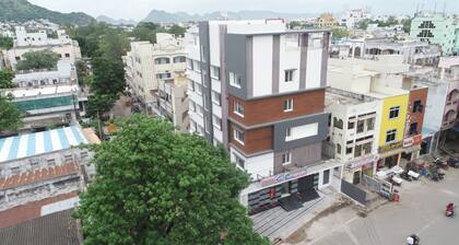 Hotel Sri Ram Grand