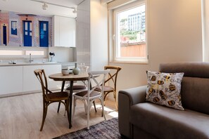 TV - Standard One Bedroom Apartment (Lisboa)