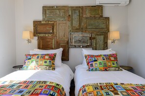 1 quarto, ferros/tábuas de passar roupa, acesso à internet