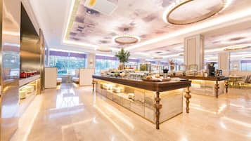 Daily buffet breakfast for a fee