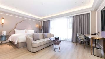 Privilege, Room, 1 King Bed