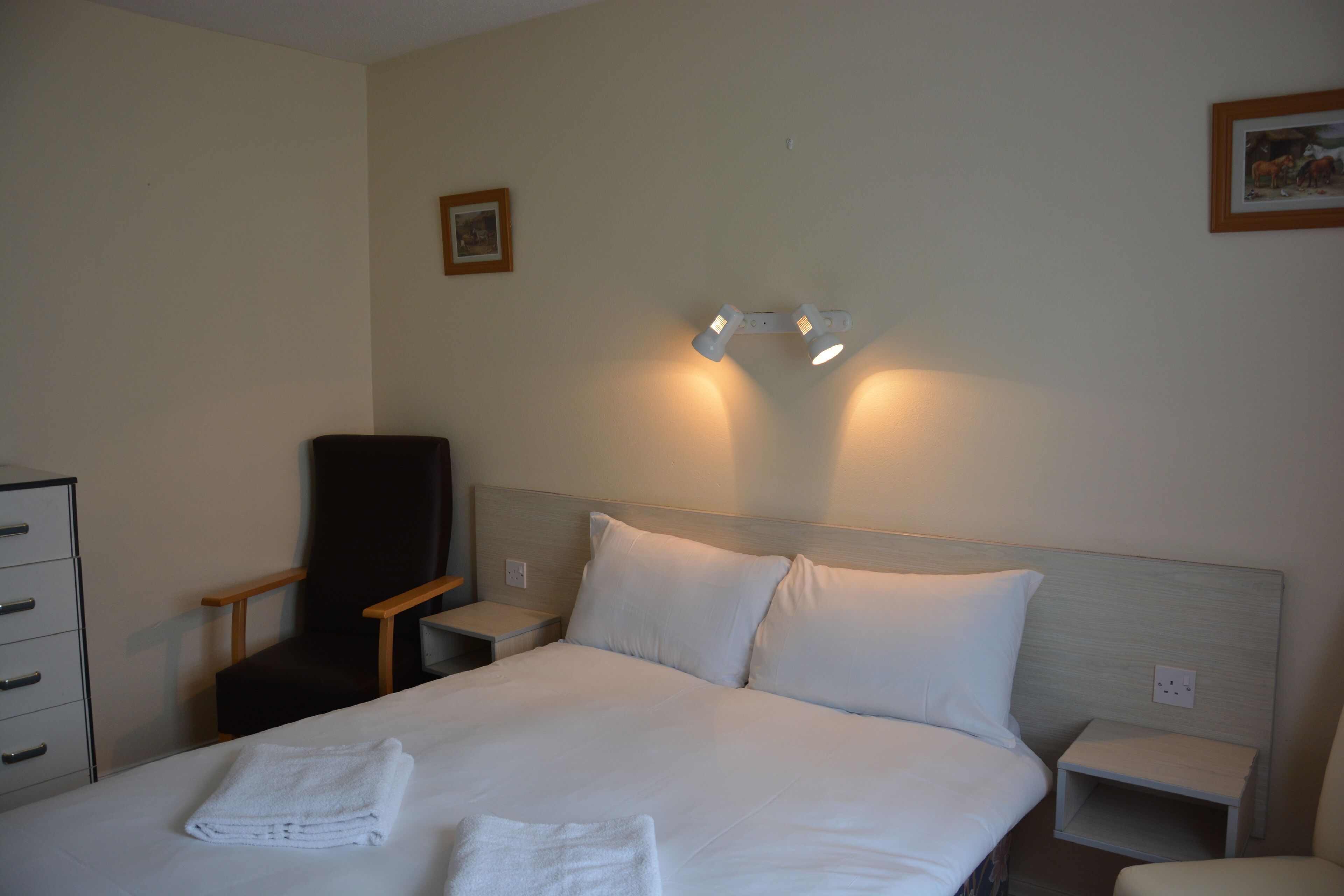 3 Schlafzimmer, WLAN, Bettwäsche