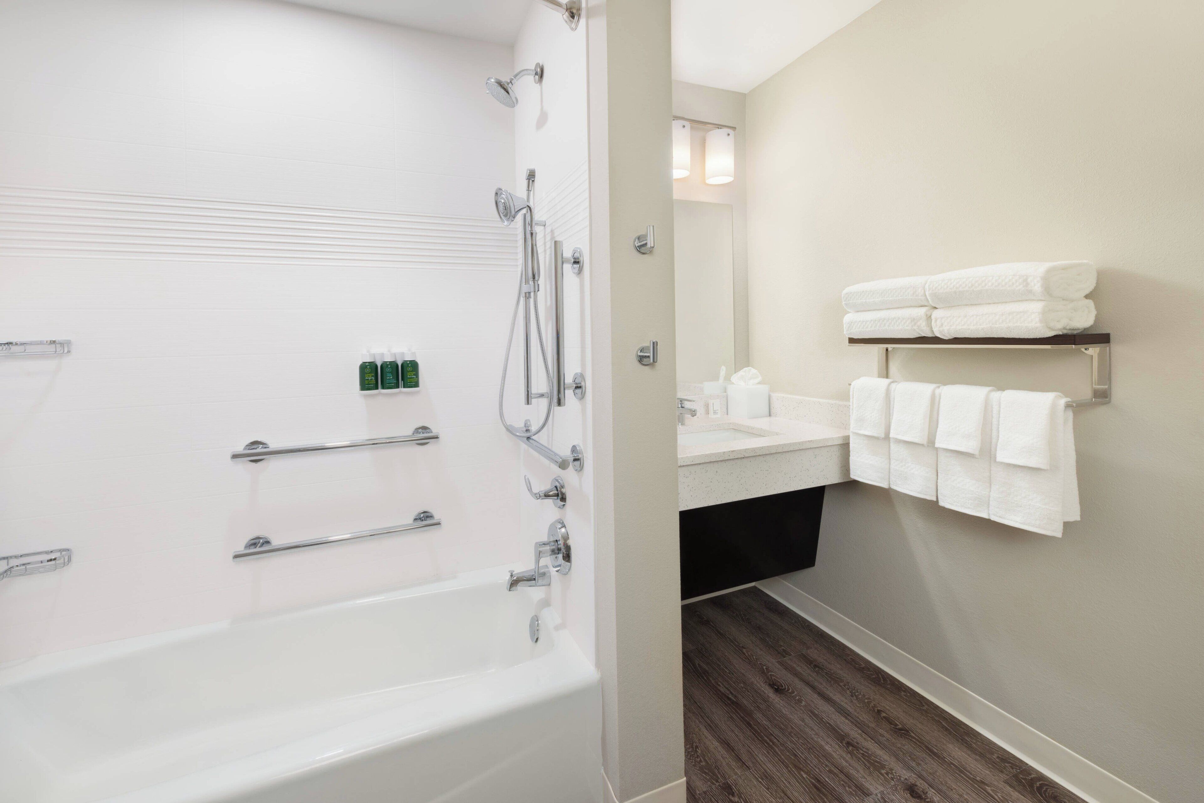 studio, 2 queen beds, non smoking | bathroom | designer toiletries, hair dryer, towels, soap