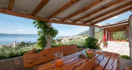 Apartments Eastern Paradise- Comfort One Bedroom Apartment with Terrace and Sea View