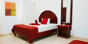 Standard Room | Blackout curtains, iron/ironing board, bed sheets, wheelchair access - Hotel & Restaurant Nuevo Amanecer (Sánchez)