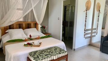 1 bedroom, iron/ironing board, travel crib, free WiFi