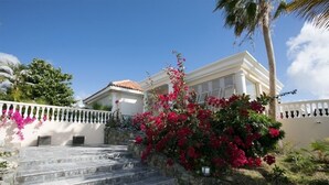 Exterior - Villa Anegada (Oyster Pond)