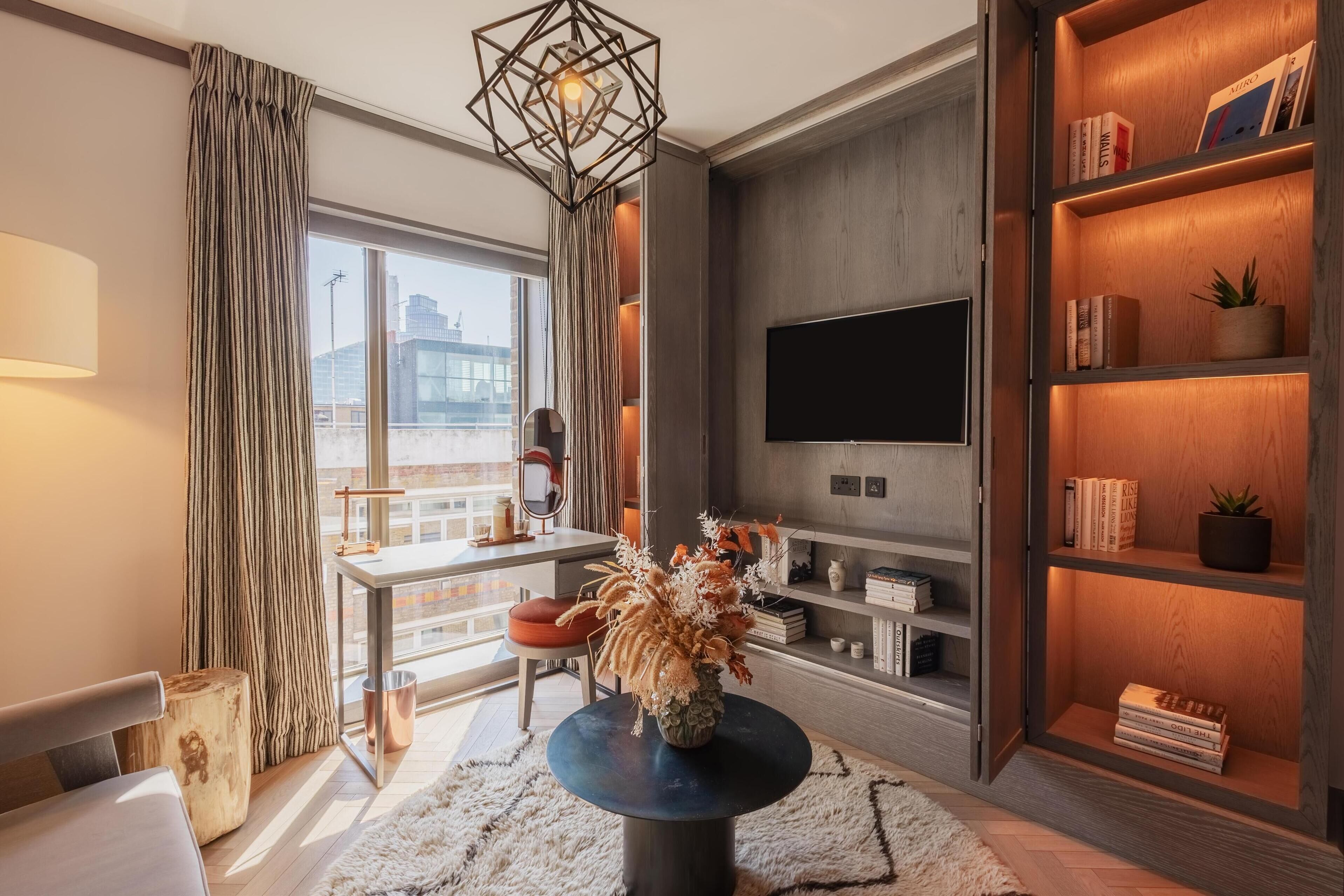 42-inch Smart TV with cable channels, TV, Netflix