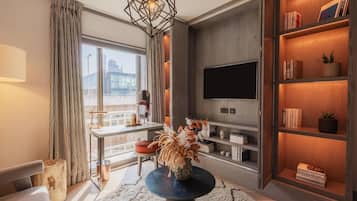 42-inch Smart TV with cable channels, TV, Netflix