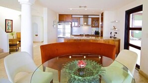 Unclassified image, 3 of 27, button - Villa Bahari (Lowlands)