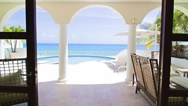 Unclassified image, 1 of 27, button - Villa Bahari (Lowlands)