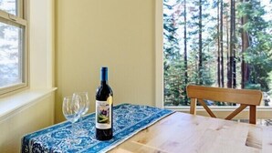 Unclassified image, 2 of 12, button - Scenic Wonders - Chinquapin 1 Bedroom (Yosemite National Park)